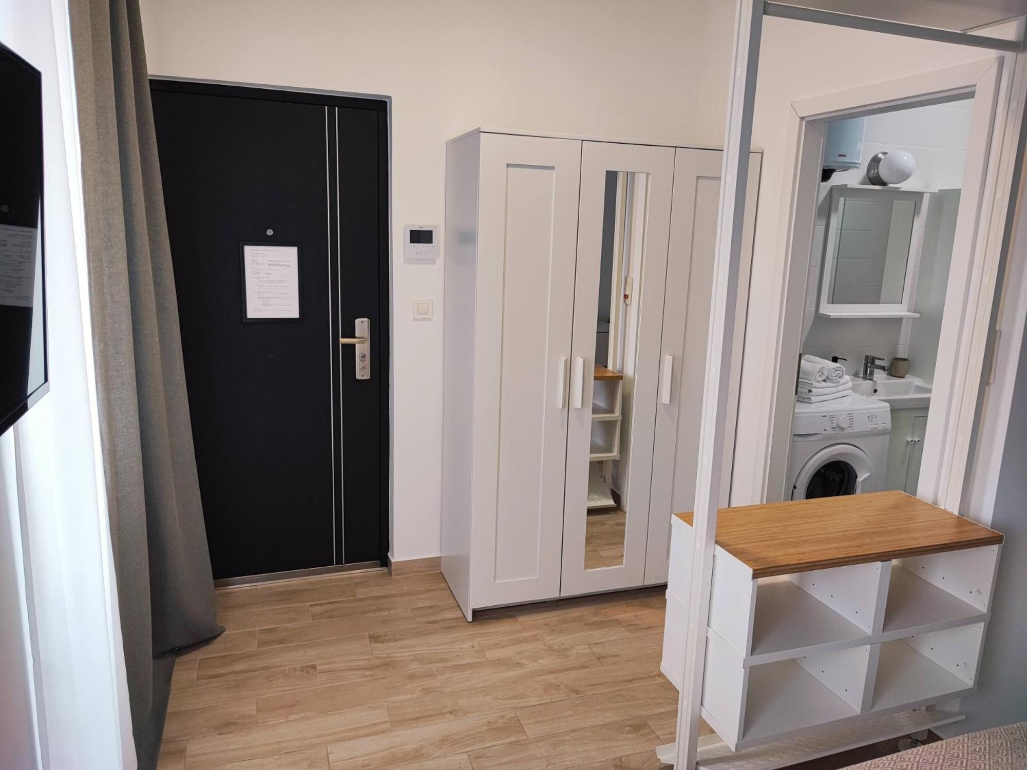 Agostini - Self Check-In Studios - Free Gated Parking On Site Fiume Kültér fotó